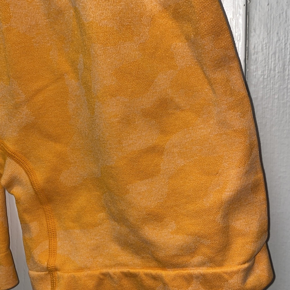 Gym Wolf Rare Orange Contour Camo Seamless Athletic Biker Shorts - Picture 3 of 7